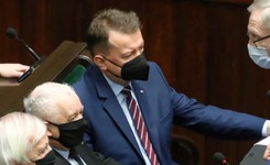 Szef MON zakażony koronawirusem