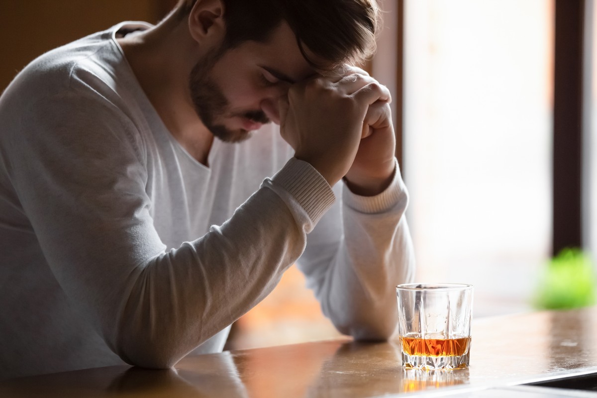 Alkoholizm. Jak zerwać z alkoholem. Jak wytrzymać pokusę? Opowieści alkoholików - Społeczeństwo - Vimarsana News