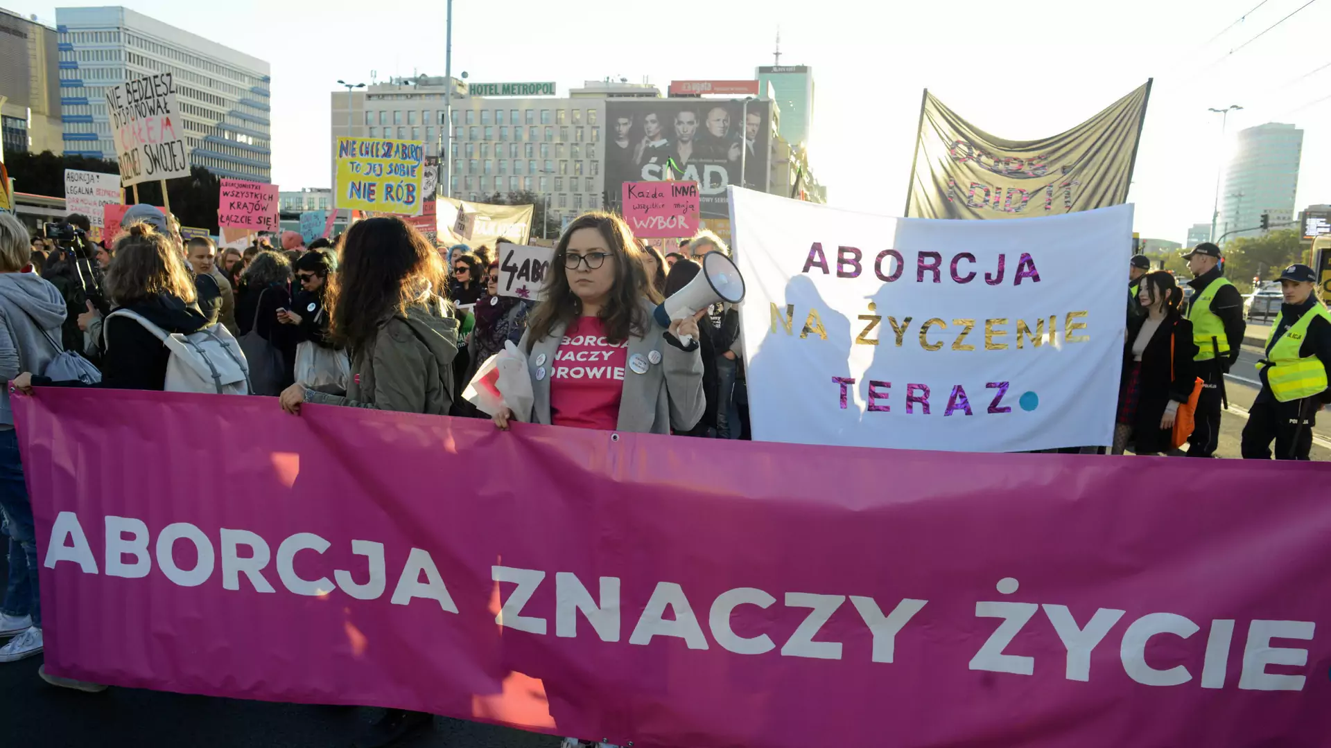 "Aborcja dla wszystkich, bez wstydu, na żądanie!". W Warszawie przeszedł marsz legalizacji aborcji