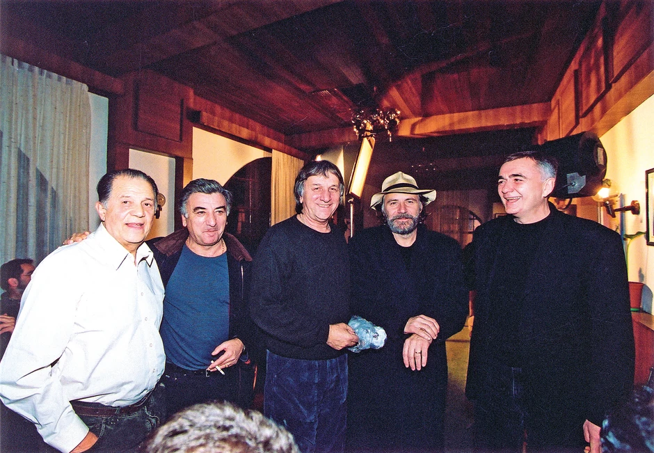 Bora sa Momčilom
Vukotićem, Božidarom Nikolićem, Šerbedžijom i
 Duškom Kovačevićem