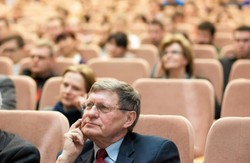 Rośnie nowa partia w polskiej polityce. Czy ma szanse?