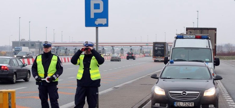 Policja eskortowała auto z rannym dzieckiem. Chłopiec bardzo mocno krwawił