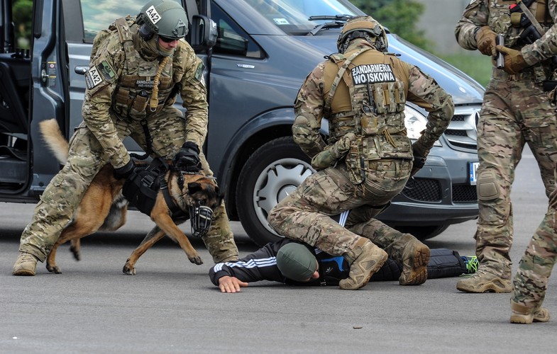 ANTONI MACIEREWICZ NA ŚWIĘCIE ŻANDARMERII WOJSKOWEJ