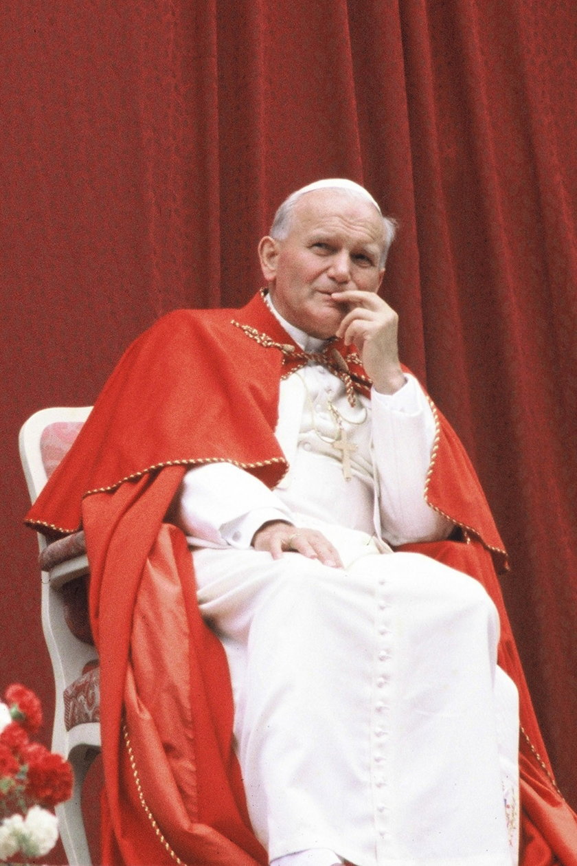 Czułe listy papieża do przyjaciółki. Co łączyło Jana Pawła II z arystokratką?