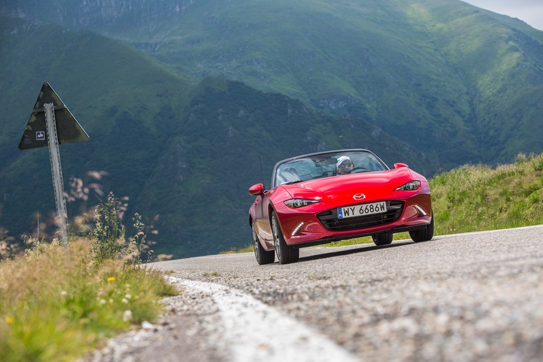 Mazda MX-5 na Trasie Transfogaraskiej