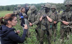 Wicemarszałek Senatu na polsko-białoruskiej granicy. Nie została przepuszczona przez kordon