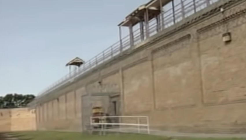 Desić (64) je, nakon bekstva iz australijskog zatvora 1992. živeo nadomak Sidneja