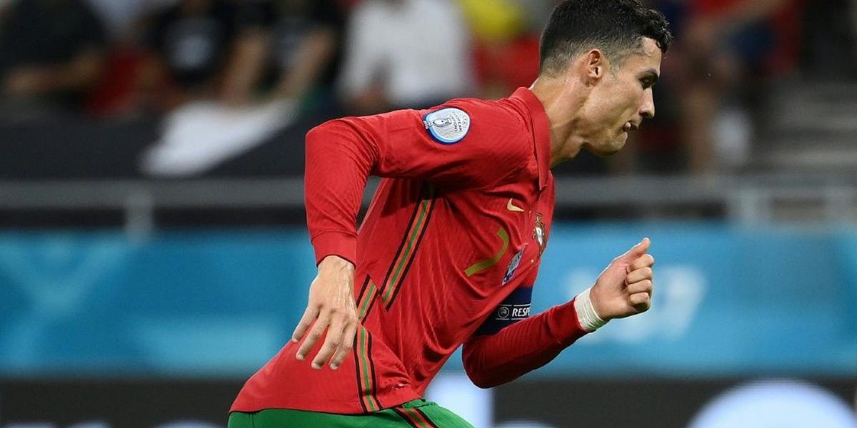 Ronaldo equals international scoring record as Portugal edge into last 16