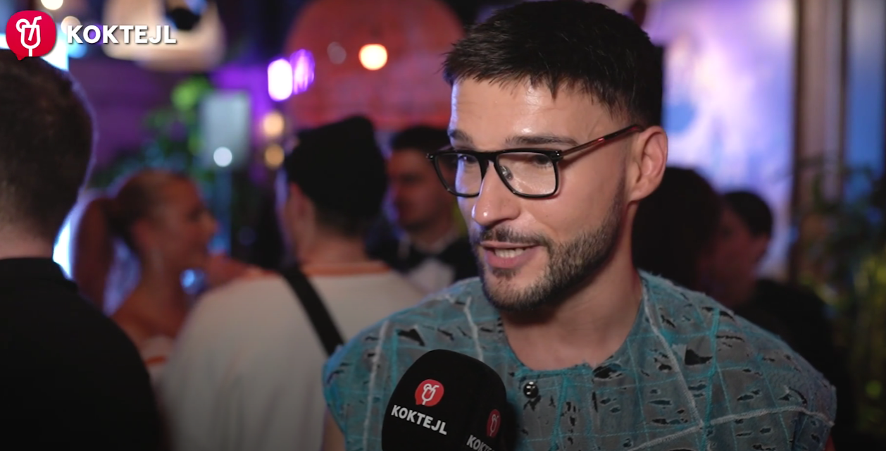 Moderátor Vratko Sirági.