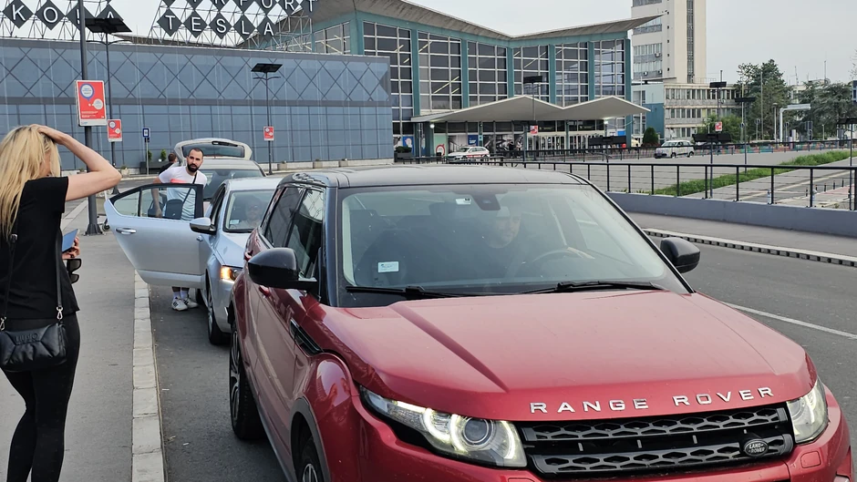 Rada Manojlović sa novim dečkom