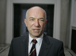 "Ćwiąkalski kupuje sędziów i prokuratorów"