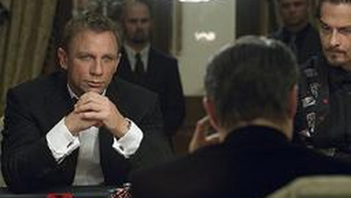 "Casino Royale" wskoczył na pierwsze miejsce brytyjskiego box office w czwartek, w pierwszym dniu jego wyświetlania.