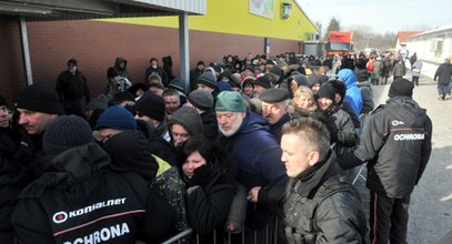 Biedronka i Lidl rozdają produkty na grilla za darmo!