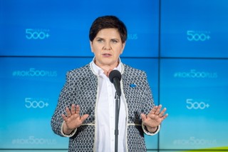 Szydło: 'O 94 proc. zmalało ubóstwo wśród dzieci. Zobaczcie jak niewiele trzeba było'