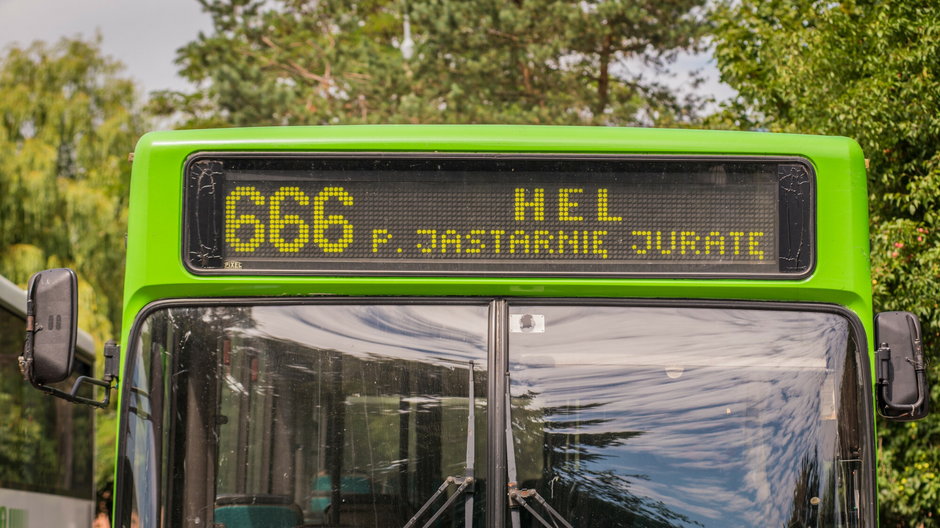 Autobus linii 666 na Hel