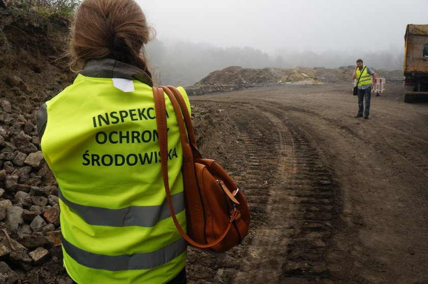 Nielegalne składowisko odpadów w Bytomiu