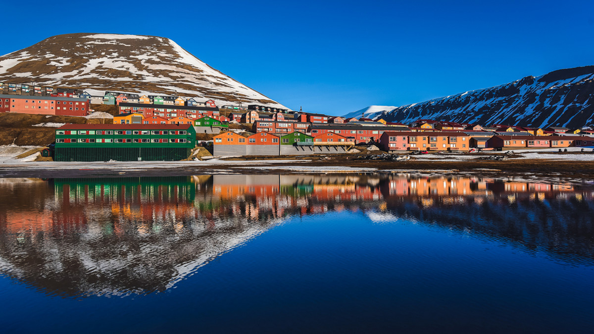 Longyearbyen na Spitsbergenie w prowincji Svalbard