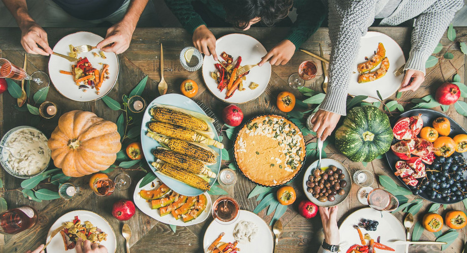 10-friendsgiving-ideas-to-plan-the-ultimate-potluck-with-friends-women-s-health-latest-news