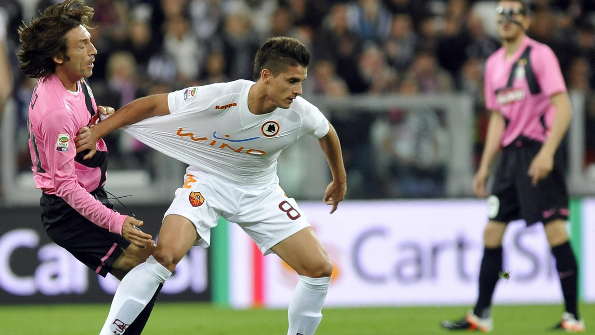 Zgodnie z przewidywaniami, Erik Lamela został ukarany za swoje zachowanie podczas niedzielnego meczu z Juventusem Turyn, przegranym przez AS Roma aż 0:4. Argentyńczyk w końcówce spotkania opluł Stephana Lichtsteinera. Incydent wychwyciły kamery, przez co nałożono karę na piłkarza.