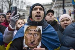 Dzien Jedności Ukrainy - protest przed ambasadą Rosji, 22 stycznia 2023
