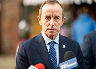 Grodzki: Na moje nazwisko przyszła do Senatu paczka - list z groźbami śmierci i materiał wybuchowy