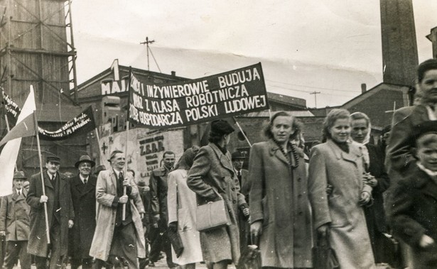 Historia kołem się toczy, jednych wynosi do władzy absolutnej, innych bezpardonowo miażdży