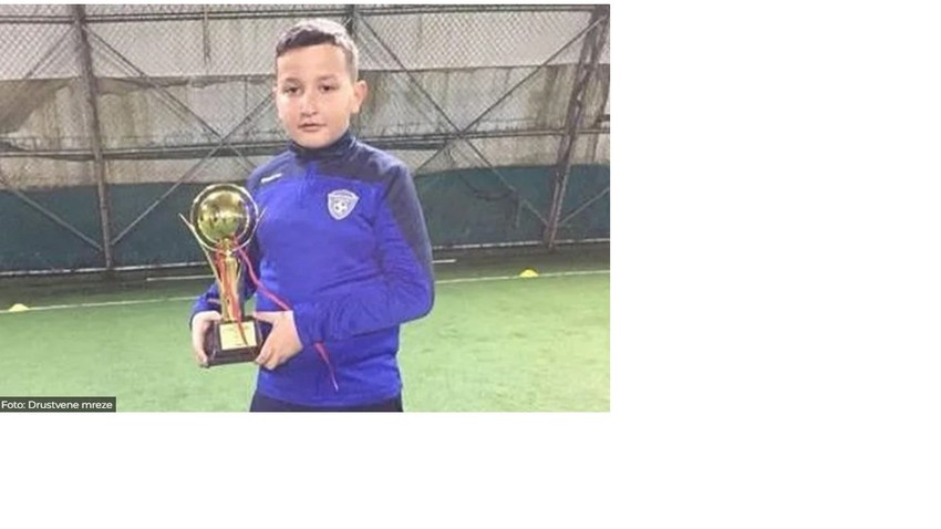 Stradao dečak na KIM