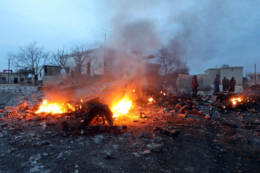 Sarqeb, Syria. Rebelianci zestrzelili rosyjski samolot szturmowy Su-25