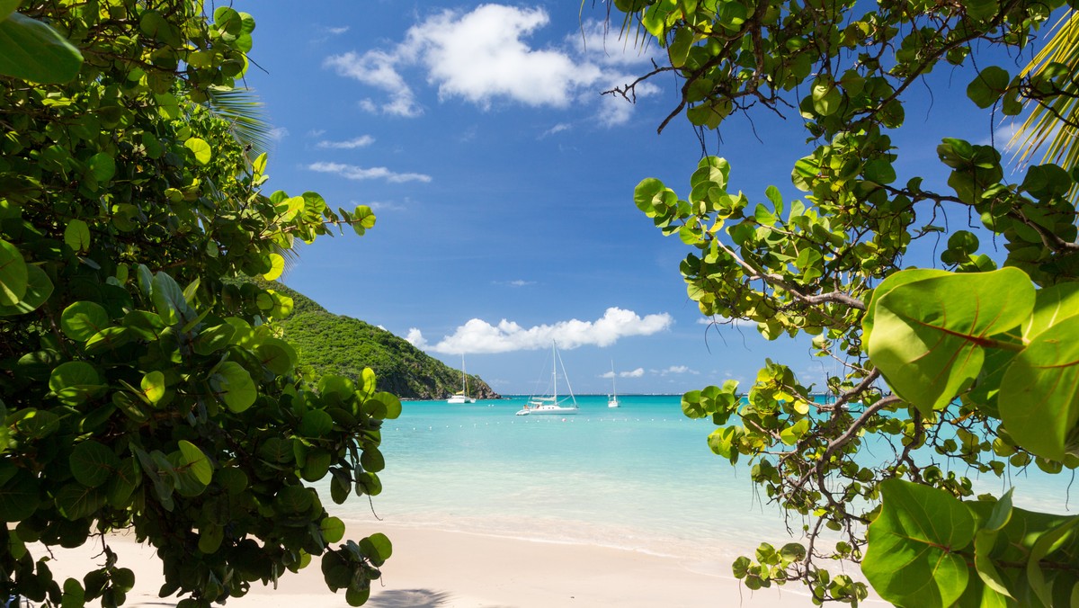 Glorious beach - Anse Marcel, Sint Maarten