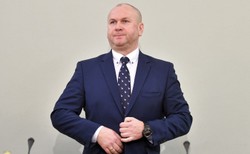 Były szef CBA o aferze mailowej: Włamania mogła dokonać nawet grupa dzieciaków