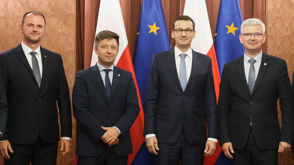Od lewej: K. Zieliński, M. Dworczyk, M. Morawiecki, I. Zyska
