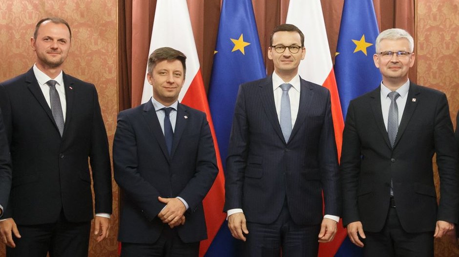 Od lewej: K. Zieliński, M. Dworczyk, M. Morawiecki, I. Zyska