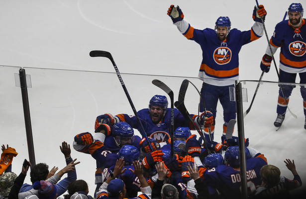 Radość hokeistów New York Islanders