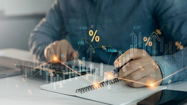 już w 2026 roku będzie bat na nieuczciwych pracodawców. za każdy dzień spóźnienia z wypłatą trzeba będzie doliczyć odsetki