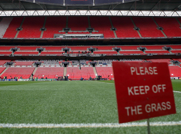 Anglicy przestraszyli się chuliganów. Odwołali mecz na Wembley