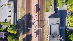 10-latek błąkał się sam na dworcu. Rodzice odjechali pociągiem