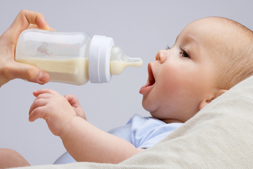 Chore na galaktozemię noworodki oraz niemowlęta nie mogą spożywać mleka matki