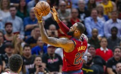 Liga NBA: LeBron James wyrównał rekord Michaela Jordana