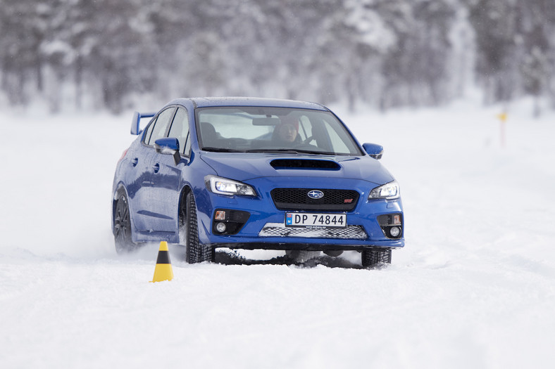 Subaru Snow Drive 2016