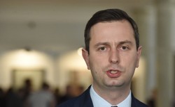 PSL chce, by w Wielki Piątek i Wigilię Polacy pracowali krócej. Projekt ustawy w Sejmie