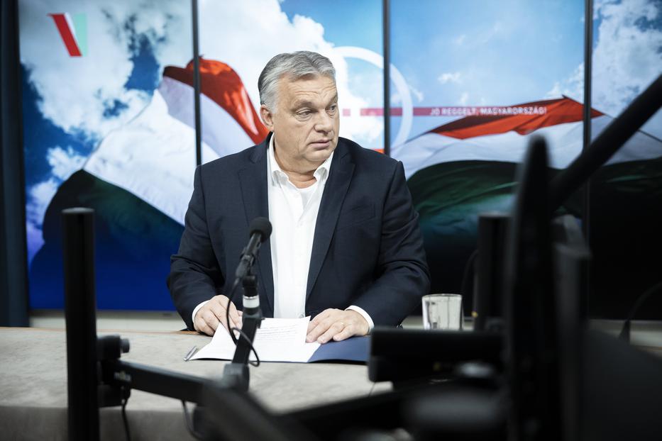 A veszélyhelyzet meghosszabbításáról címet viselő rendeletet maga Orbán Viktor írta alá / Fotó: MTI/Miniszterelnöki Sajtóiroda/Fischer Zoltán