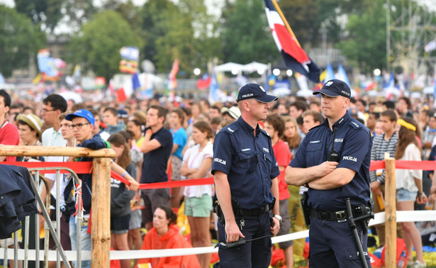 Policja głoduje podczas ŚDM? Rzecznik KGP: Nikt się nie skarżył, to prowokacja