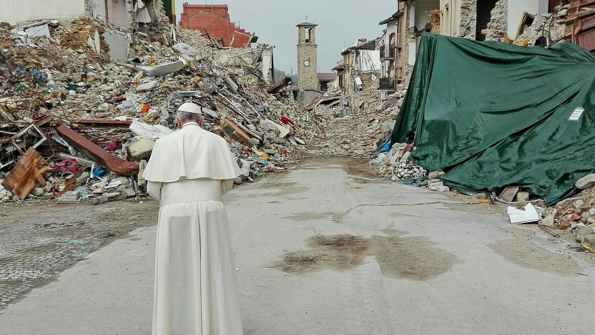 ITALY POPE EARTHQUAKE (Pope Francis visits Amatrice )