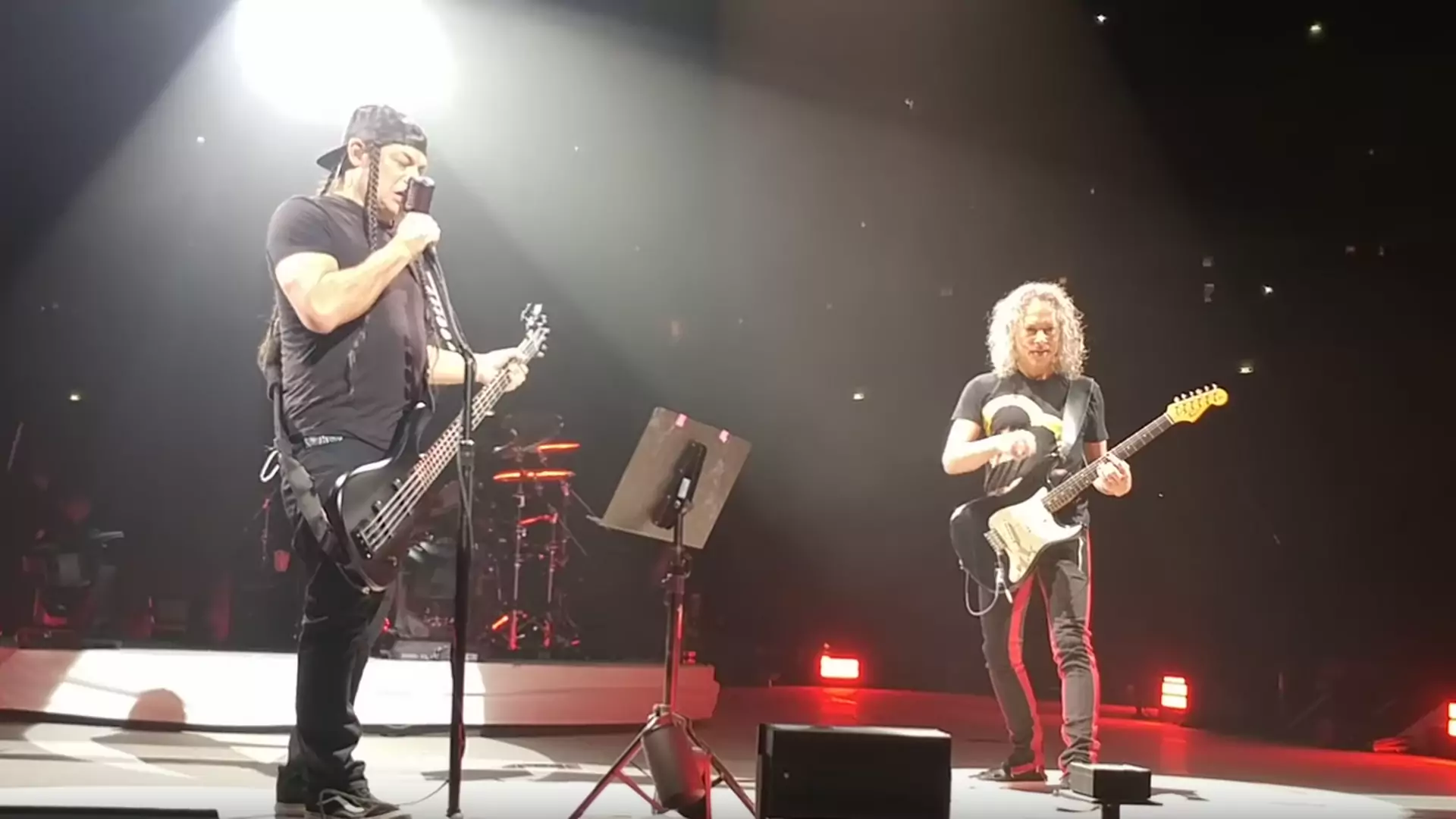 WOW! Metallica zagrała "Jožin z bažin" na koncercie w Pradze