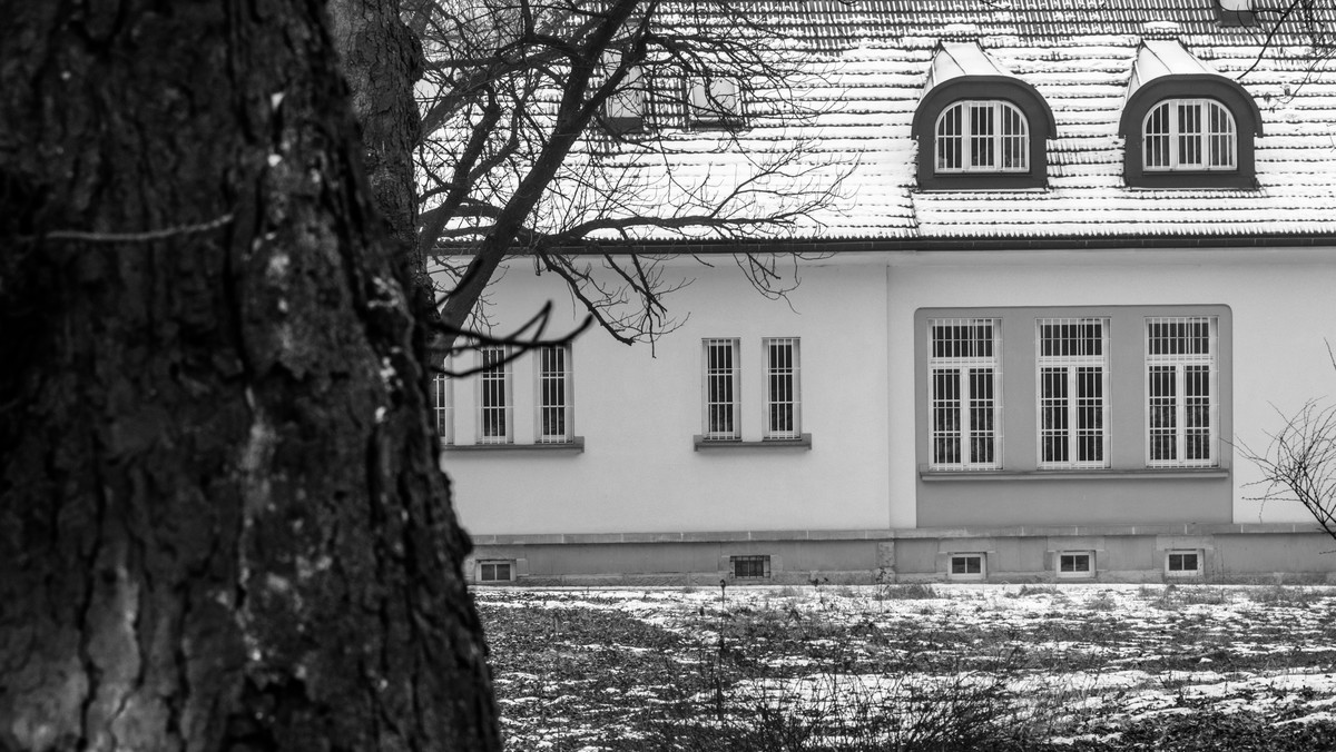 Za bramą szpitala psychiatrycznego w Kobierzynie