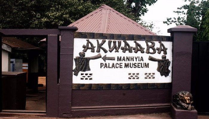 Entrance of Manhyia Palace museum