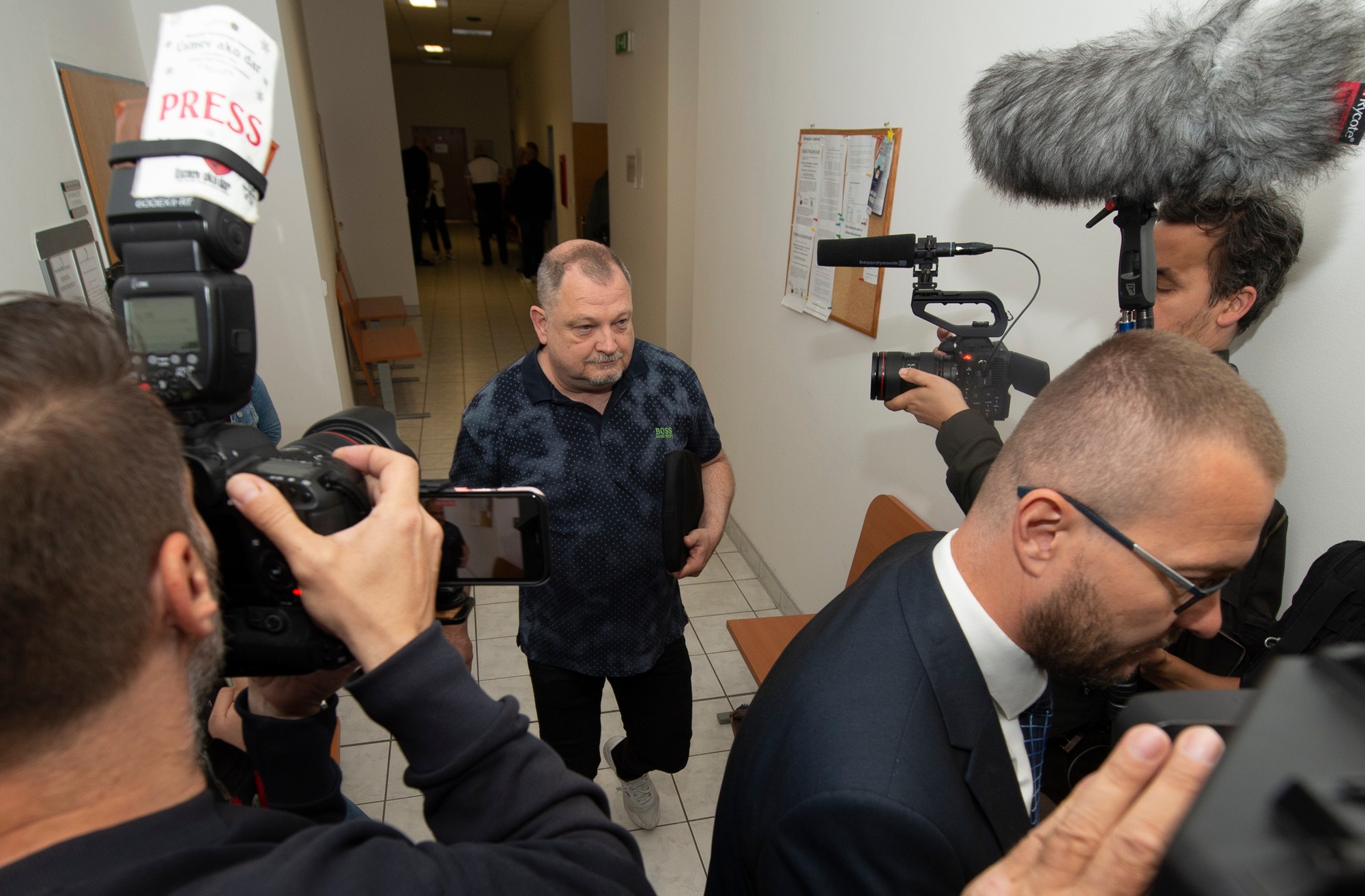 Hlavný organizátor tábora Roman Paulíny čelí obžalobe za sexuálne zneužívanie bývalej maloletej chovankyne tábora.