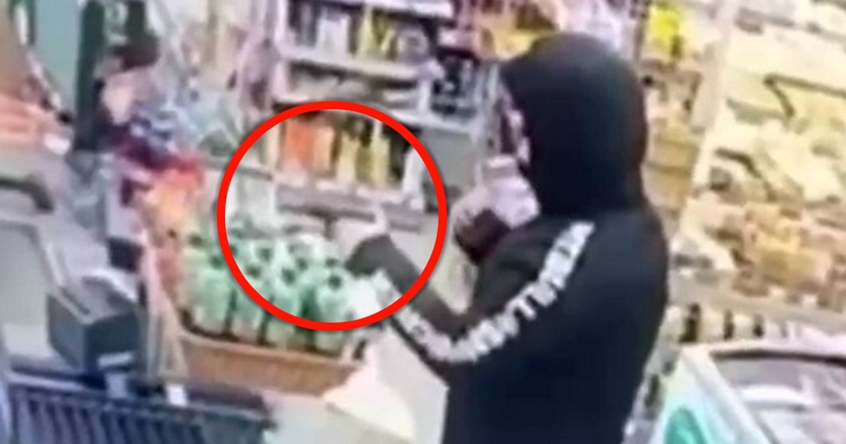 Sterroryzował bronią ciężarną ekspedientkę w Łodzi. Nagranie mrozi krew w żyłach