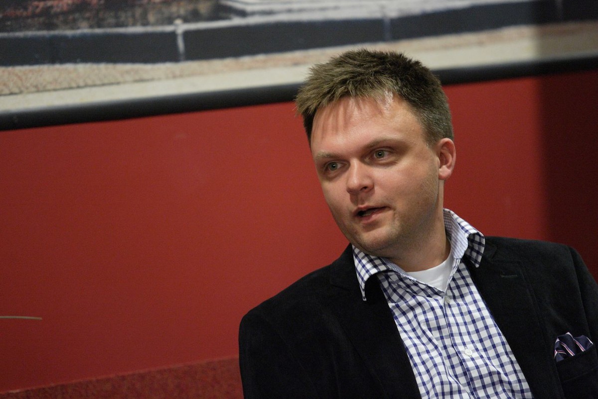 Szymon Hołownia za upadek Religia TV wini instytucjonalny Kościół, w tym biskupów