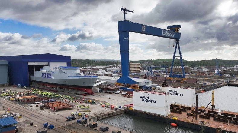 Stocznia w Rosyth, Widoczny HMS Venturer